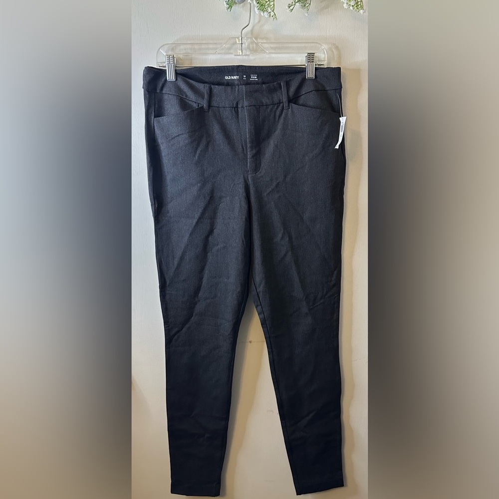 NWT Old Navy | Tall Grey Pixie Ankle Pant - Picture 2 of 9